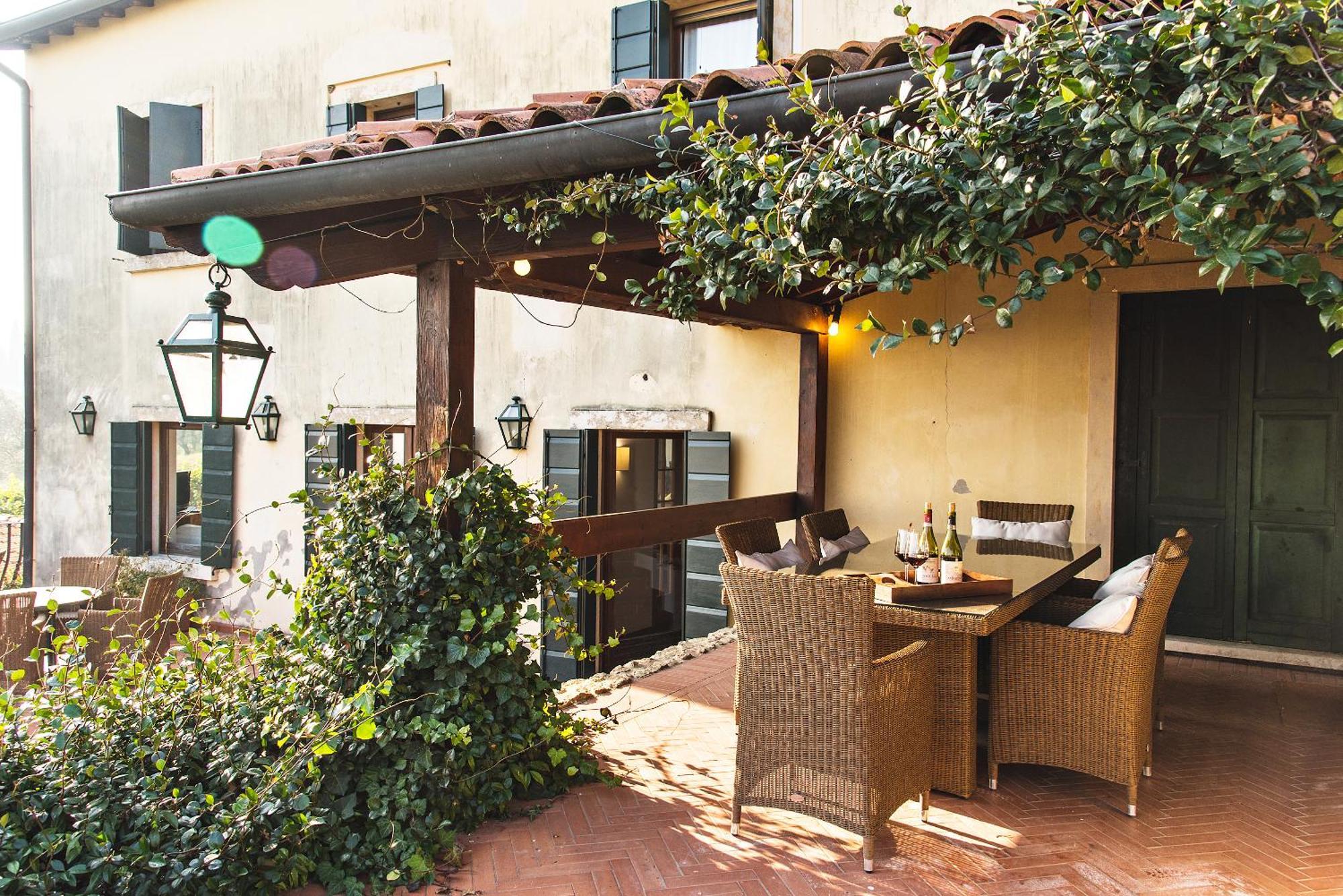 Вилла La Vineria Di San Mattia Верона Экстерьер фото