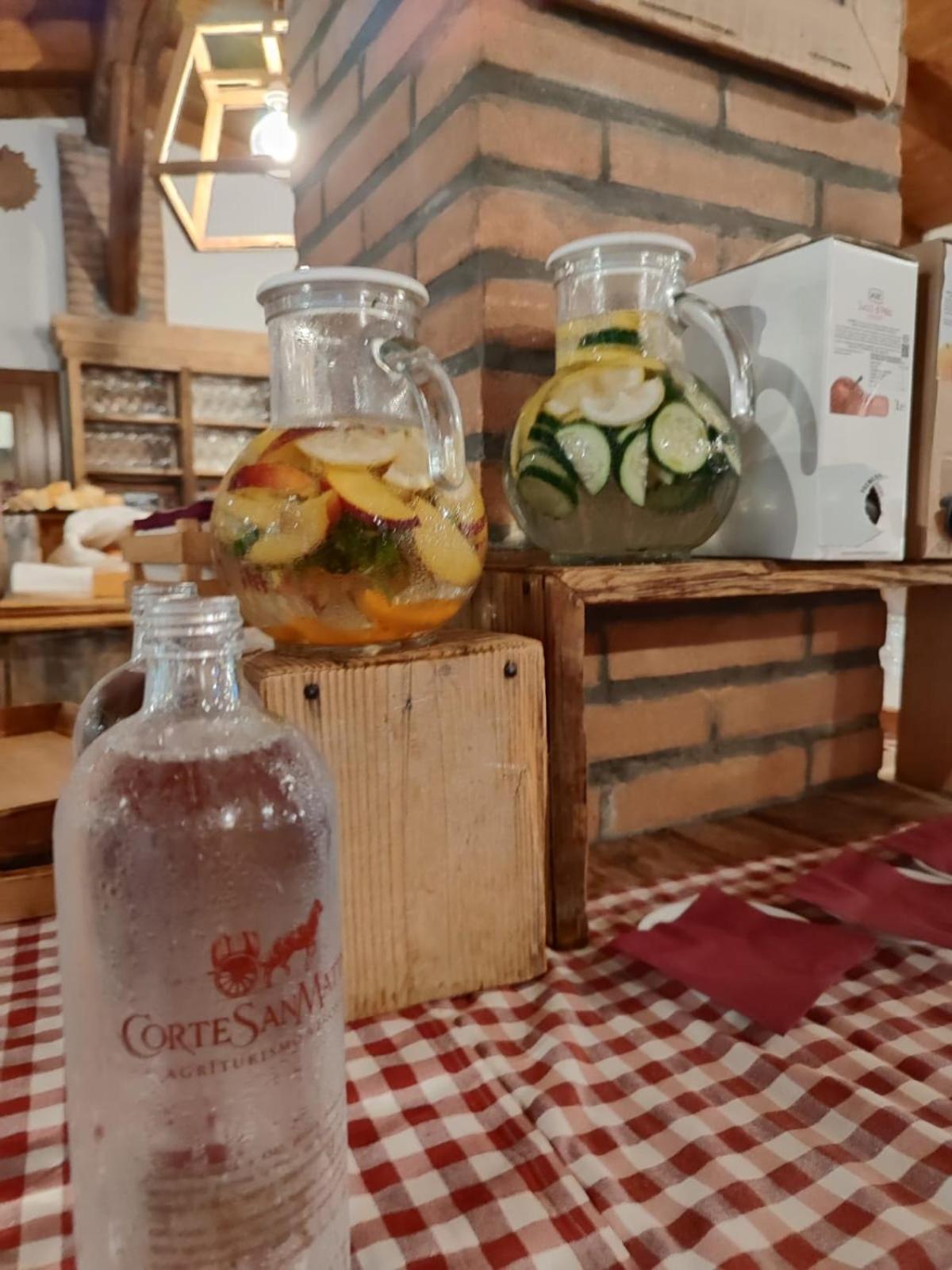 Вилла La Vineria Di San Mattia Верона Экстерьер фото